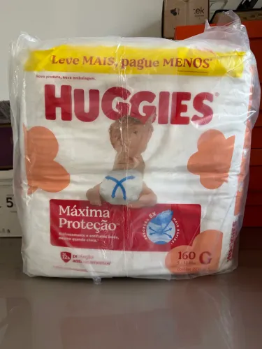 Fraldas Huggies G! Pacote com 160 unidades.