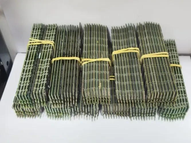 LOTE COM 110 MEMORIAS VARIAS MARCAS 1GB DDR1
