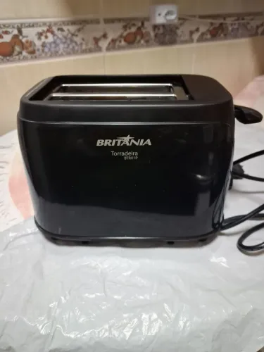 Troco torradeira elétrica 220vts por uma 110vts