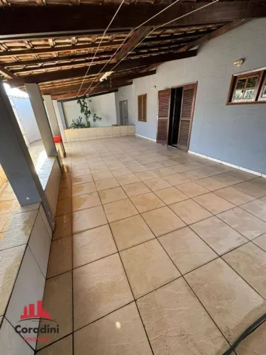 Casa com 3 dormitórios à venda, 260 m² por R$ 430.000 - Jardim Mathilde Berzin - Nova Odes
