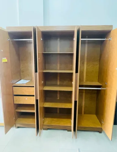 Oferta Guarda roupa novo 1.80 mt ótimo espaço interno.