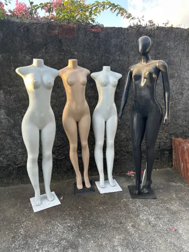 Vende-se 4 manequins