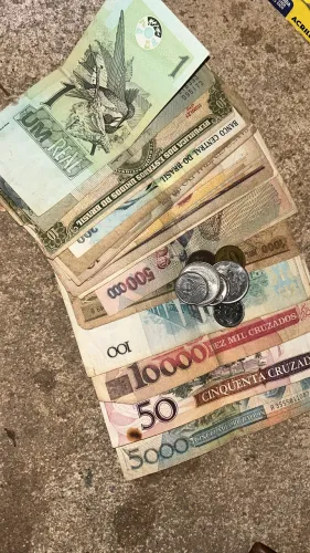 cédulas antigas e moedas 