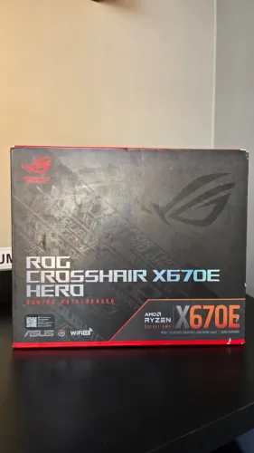 Placa mãe Asus Rog Hero X670E