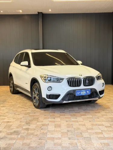 BMW X1 Sdrive 20I X-line 2.0 TB Active Flex 2018