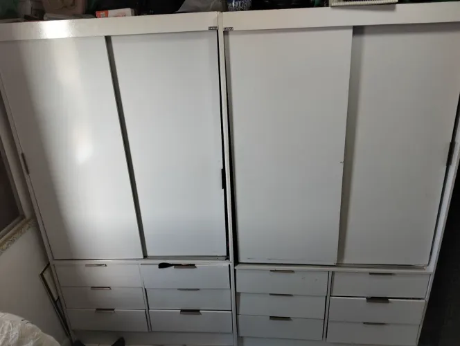 Guarda-Roupa Branco Casal com Gavetas - Usado