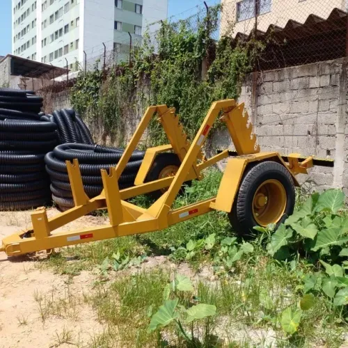 Carreta Reboque para bobinas e diversos materiais