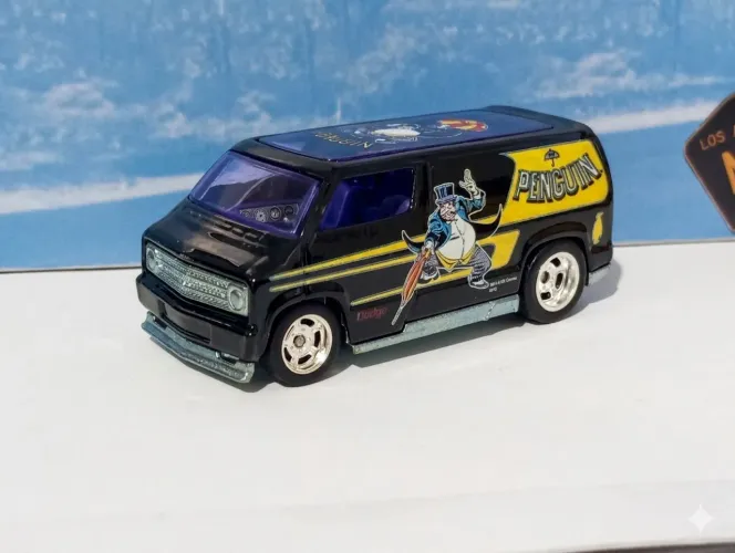 Hot Wheels Dodge Van 77 **Pinguim Dc Raro* Pack Comics Batman*