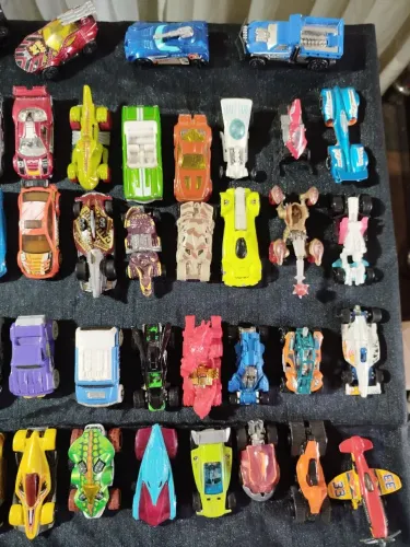 Carrinhos miniaturas diversos hot Wheels 