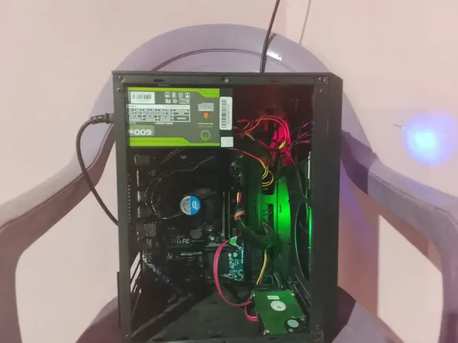 Gabinete+monitor. 3400