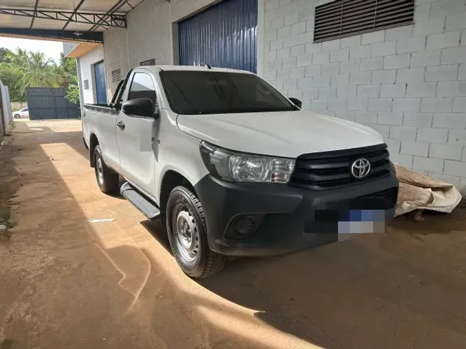 Toyota Hilux CS 4X4 2.8 TDI Diesel Mec. 2024