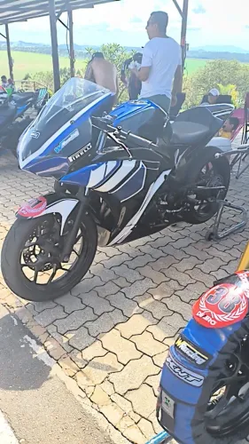 Yamaha YZF R-3 321 2016