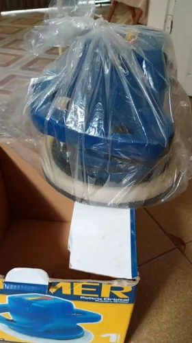 Vendo máquina politrix Hammer, nova na caixa. R$: 130,00