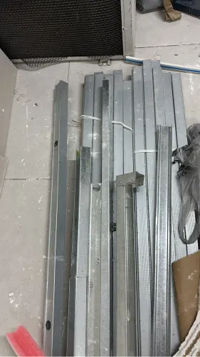 Montante de Drywall 