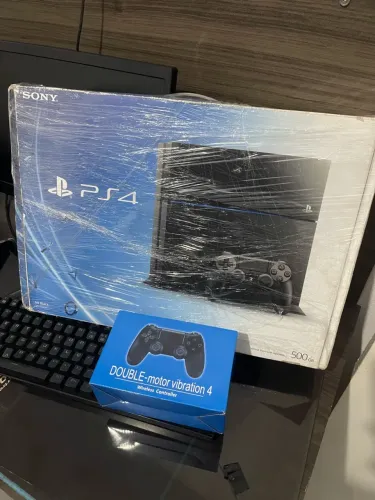 Ps4 desbloqueado cheio de jogos na caixa