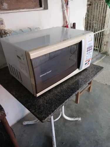 Micro-ondas Brastemp active 30lts em perfeitas condições pronto pra usar