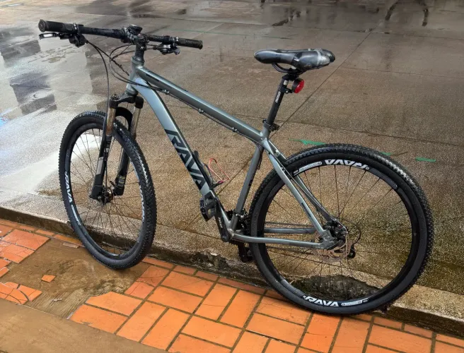 Bike RAVA em ótimo estado de uso