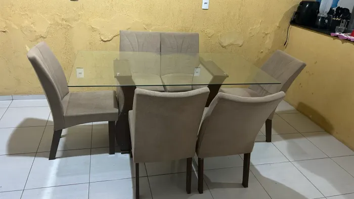 Mesa de 6 cadeiras