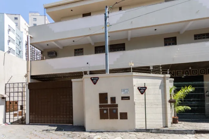 Sobrado 4 Quartos, 319m², Setor Leste Vila Nova.