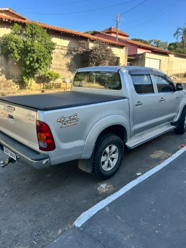 Toyota Hilux CD SRV D4-d 4X4 3.0 TDI Diesel AUT 2008