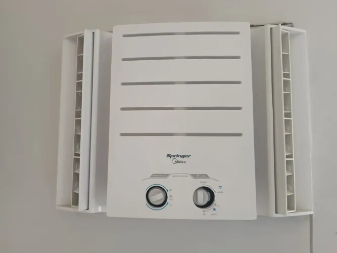 Vendo ar condicionado Springer de caixa