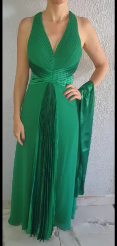 Vestido verde militar festa