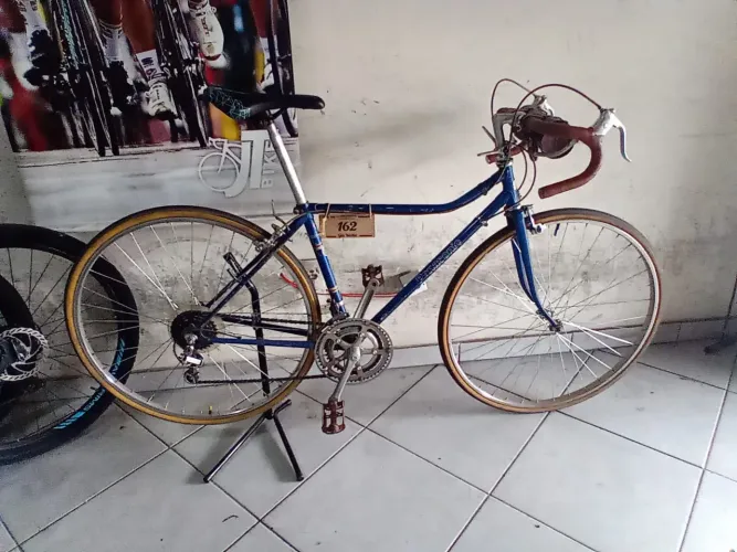 Bicicleta antiga raridade anos 80 