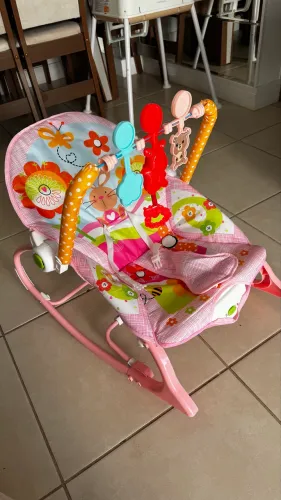 Cadeirinha de balanço
