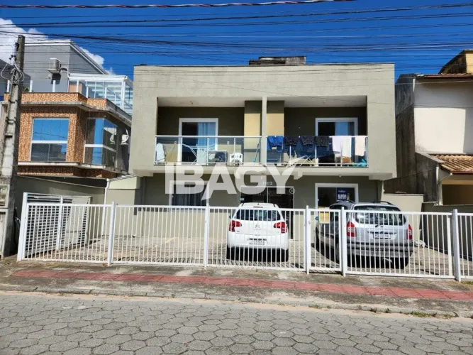 Excelente Apartamento 2 dormitório(s) em Campeche - Florianópolis