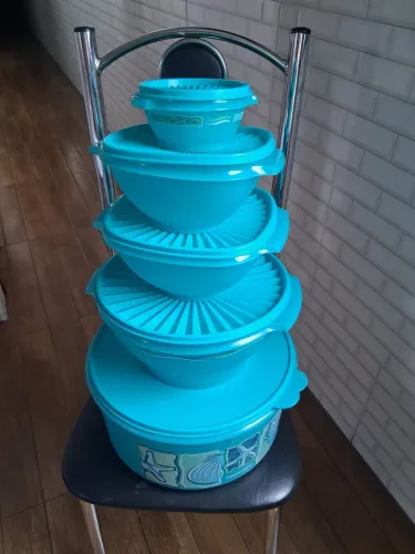 Tupperware 