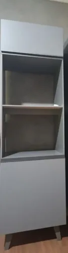 Vendo torre quente em Mdf, cinza 70 cm de largura. Duas portas sendo uma basculante.