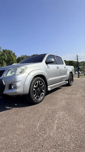 Toyota Hilux CD SR D4-d 4X4 3.0 TDI Dies Aut. 2015