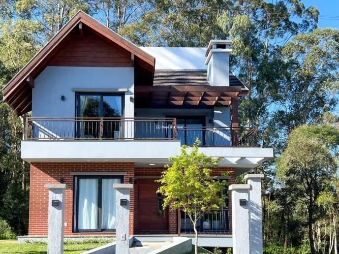 Deslumbrante residência no Loteamento Vivendas do Arvoredo em Gramado
