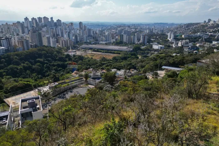 LOTE DE 500 M² À VENDA NO BURITIS | RUA GURUPI | VISTA DEFINITIVA