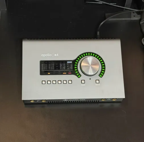 Interface Apollo X4