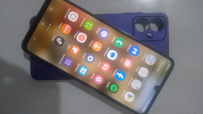 Vendo Celular Samsung A06 Usado