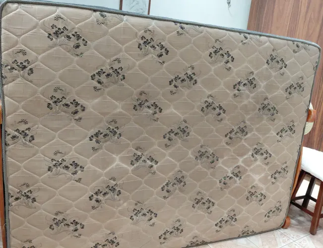Vende-se cama
