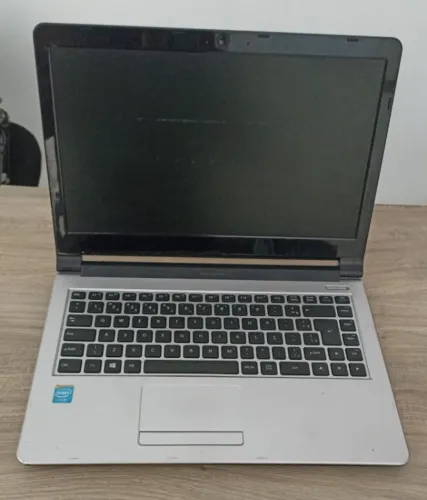 Notebook Positivo premium XS3210 com processador core i3-4505U@1.70ghz, HD500GB, 4GB