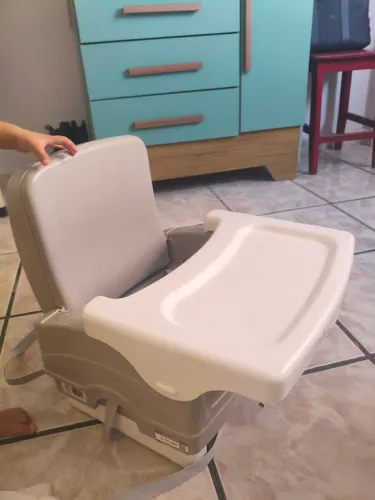 Cadeirinha portátil de alimentação cosco