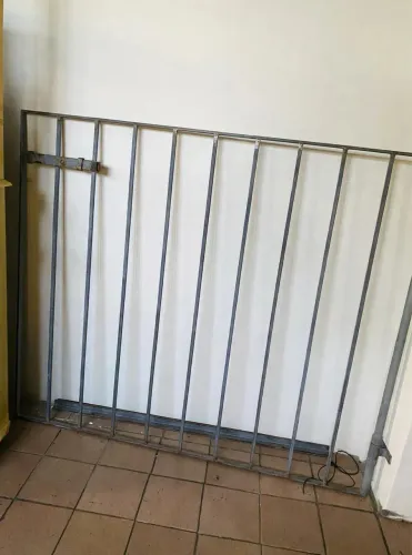 Portão semi novo