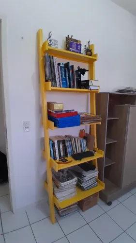 Estante para Livros Tok Stok amarela
