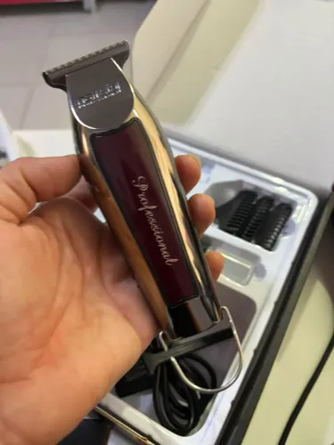 Máquina de acabamento cortar cabelo e barba