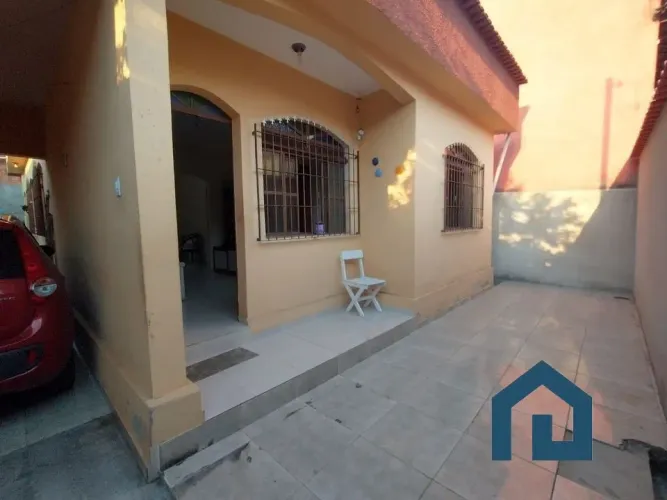 VENDE-SE CASA NO BAIRRO LAGOA