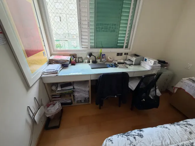 Bancada semi nova com gaveteiro em MDF.