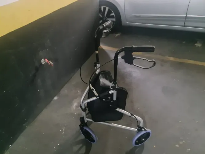 Andador se rodinha