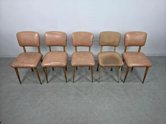Conjunto de 5 cadeiras pé palito 