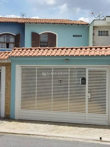 Sobrado à Venda na Vila Amália, 128M², 3 Dormitórios (2 Suítes) e 4 Vagas
