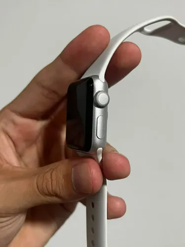 Apple Watch Série 3 - 38mm na Caixa