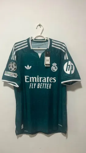 Camisa do Real Madrid Third 26/27