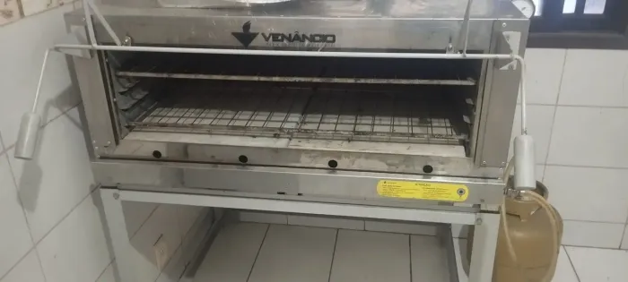 Forno a gás Venâncio.